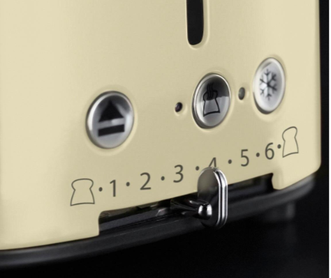 TOSTADOR RUSSELL HOBBS 2168256 RETRO CREMA