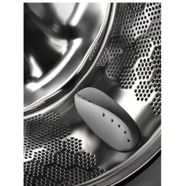 LAVADORA AEG 8kg  serie 6000 L6FBI827